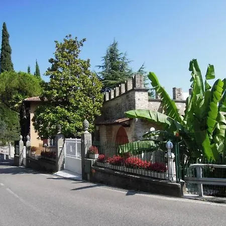 Pinetina Apartment